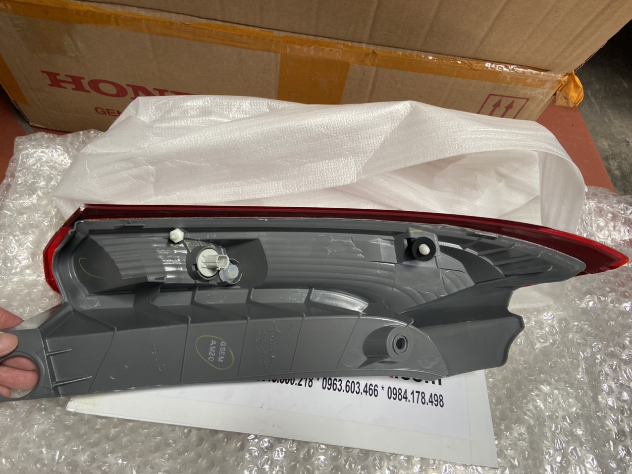 Đèn hậu miếng trên xe Honda Crv 2013-2015